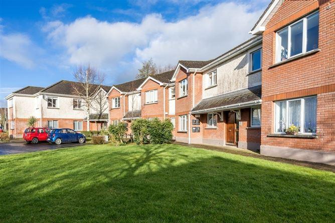16 woodlands park, ratoath, co meath, historical listing image 1