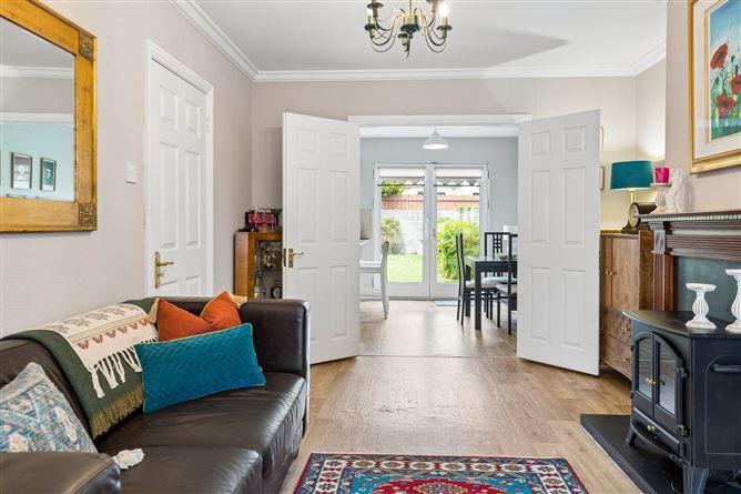 33, Glencairn Lawn, Dublin 18, historical listing image 5