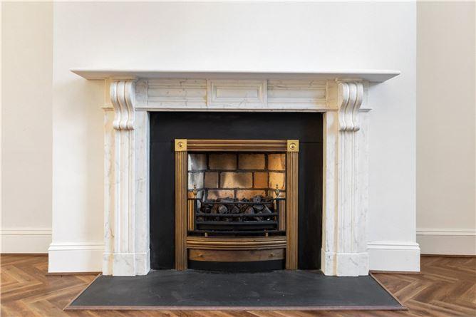 12 Herbert Place, South City Centre, Dublin 2, historical listing image 6
