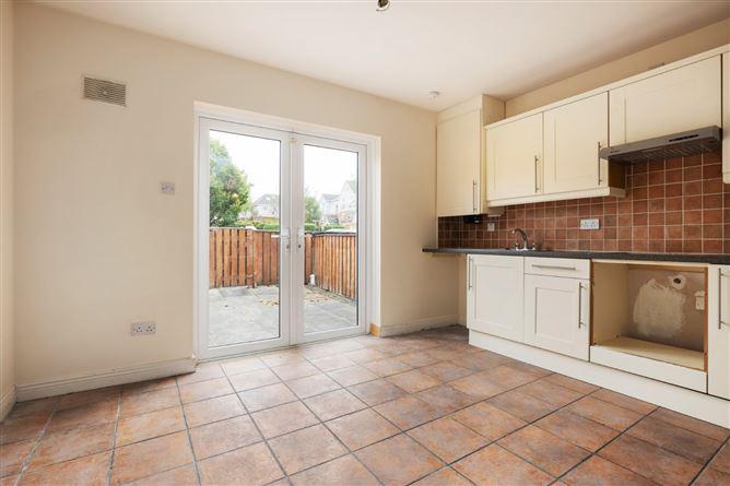 5 Ellensborough Lodge, Kiltipper Road, Tallaght, Dublin 24, historical listing image 4