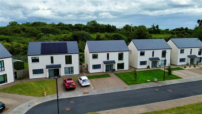 4 College View Crescent, Castlebar, County Mayo, historical listing image 3