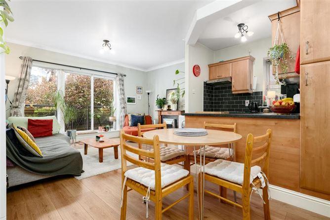 33 Old Kilmainham Village, Kilmainham, Dublin 8, historical listing image 1