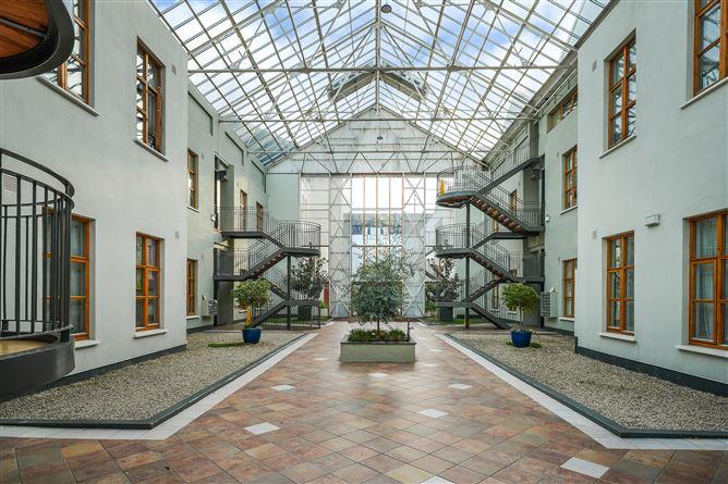 109, Winter Garden Pearse Street, The, Dublin 2, historical listing image 4
