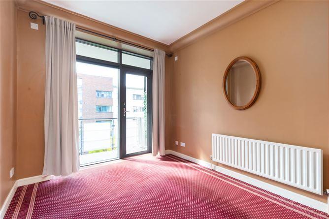106 Rathlin House, Custom House Square, IFSC, Dublin 1, historical listing image 4