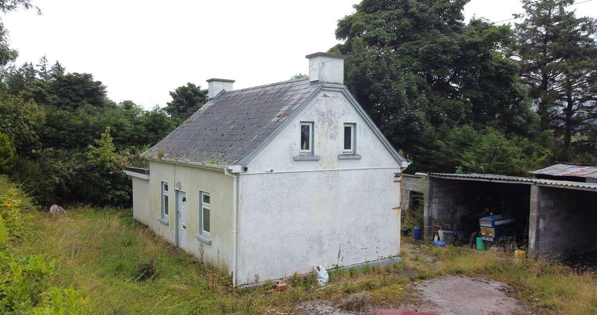 Curraraigue, Rathcoole, Banteer, Co. Cork, P51X08W, historical listing image 2