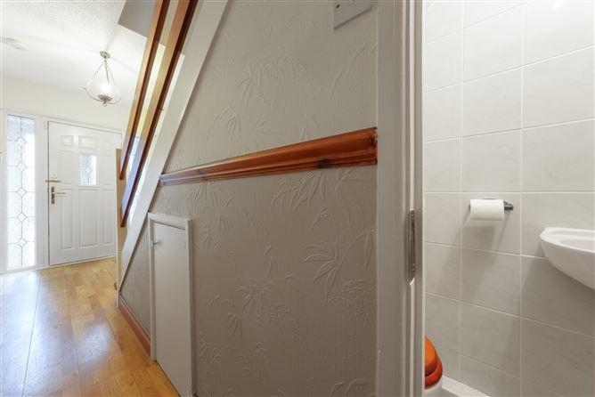 8, Palmerstown Court, Dublin 20, historical listing image 6