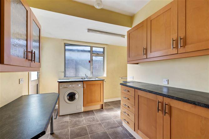 6, Shelton Gardens, Dublin 12, historical listing image 5