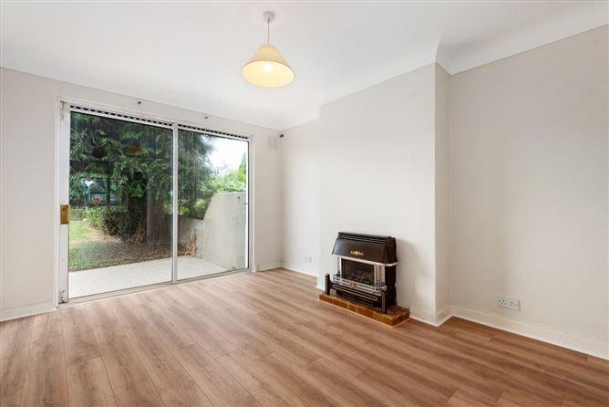 143 Clonkeen Road, Deansgrange, Blackrock, Co. Dublin, historical listing image 5