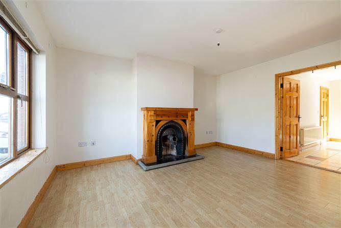 68 Castlecourt, Castlerock, Bunclody, Co. Carlow, historical listing image 4