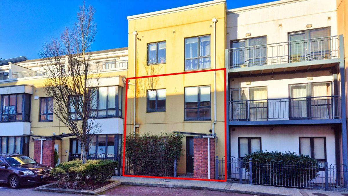 40 Morrow House, Myrtle Drive, The Coast, Baldoyle, Dublin 13, D13FF85, historical listing image 1