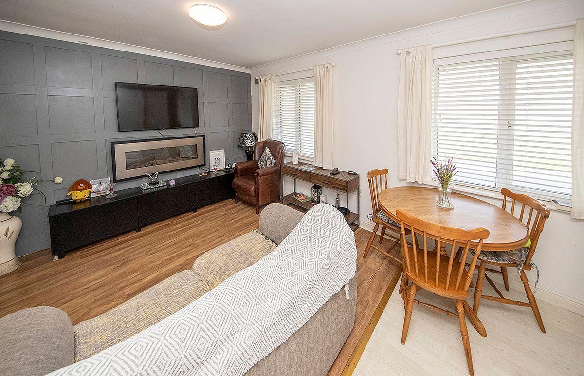 4 Castle Street, Harbour Bay, Dungarvan, Co Waterford, X35TC62, historical listing image 3