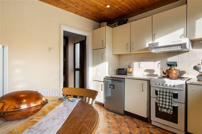 210, Ballinteer Avenue, Dublin 16, historical listing image 6