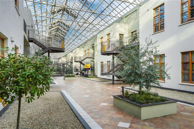109, Winter Garden Pearse Street, The, Dublin 2, historical listing image 5