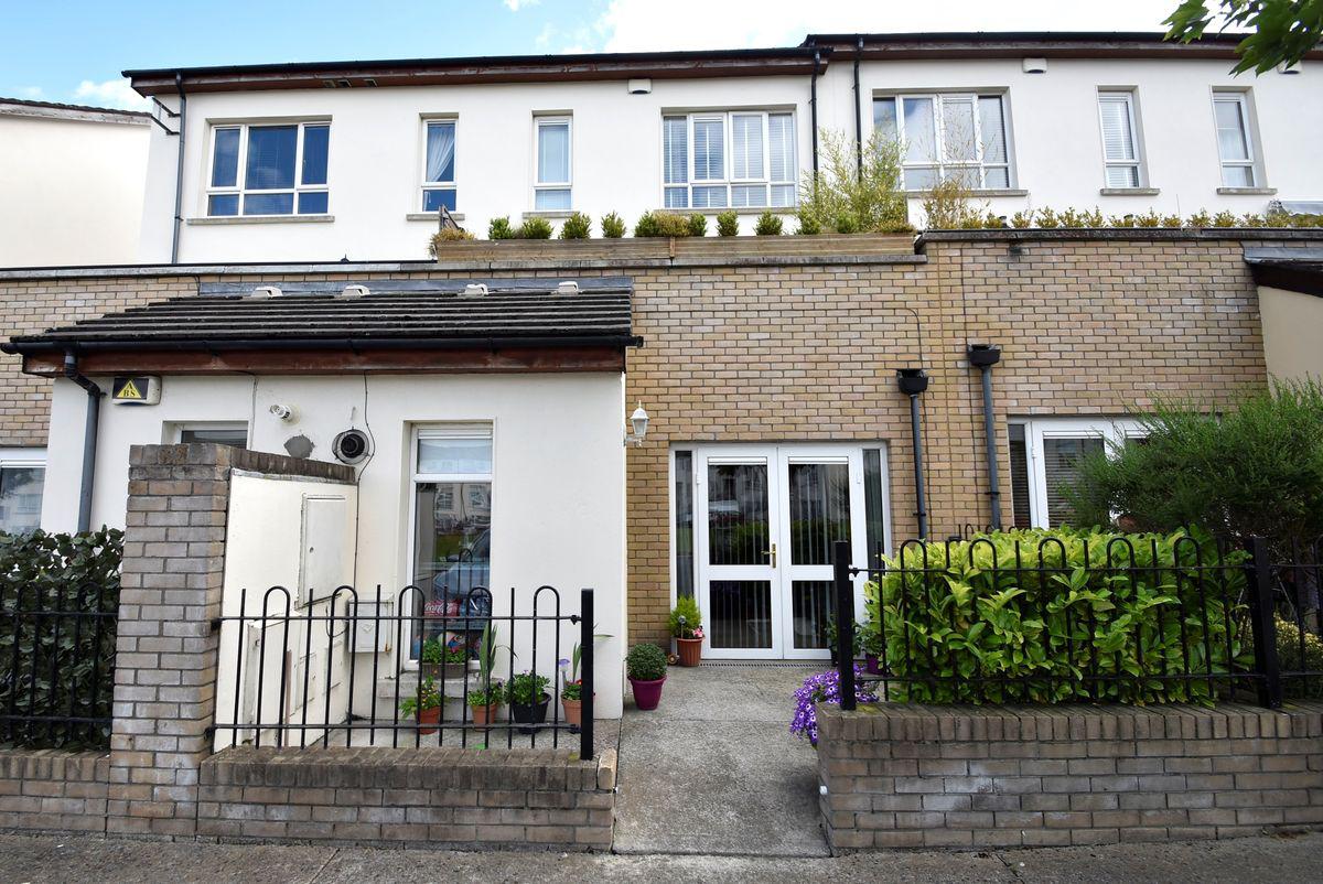 36 Jugback Green, Applewood, Swords, Co. Dublin, historical listing image 1