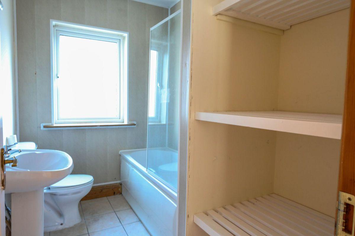 42B The Garden Village, Portlaoise, Portlaoise, Co. Laois, R32CA46, historical listing image 4