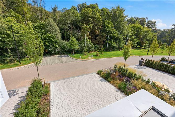 9 Blackcaps Grove, Auburn Woods, Malahide, historical listing image 5