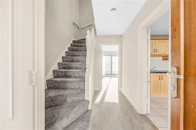 13, Larch Wood Woodlawn Avenue, Dublin 17, historical listing image 3