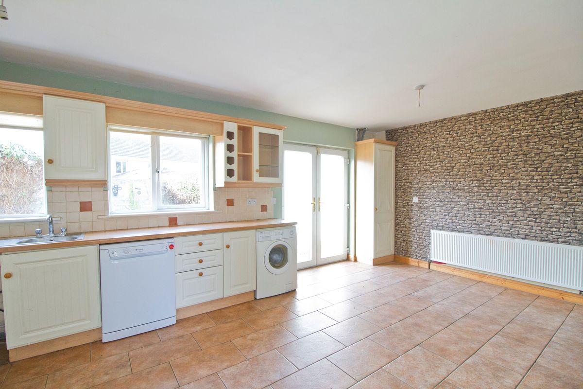 33 Philips Vale, Daingean, Co. Offaly, historical listing image 4