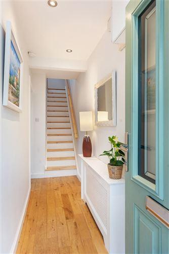 571 Woodview Cottages, Rathfarnham, Dublin 14, historical listing image 2