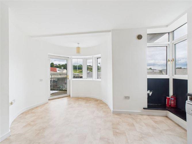 8 Glen Hall Apartments, Thomas Davis Street, Blackpool, Cork, historical listing image 6