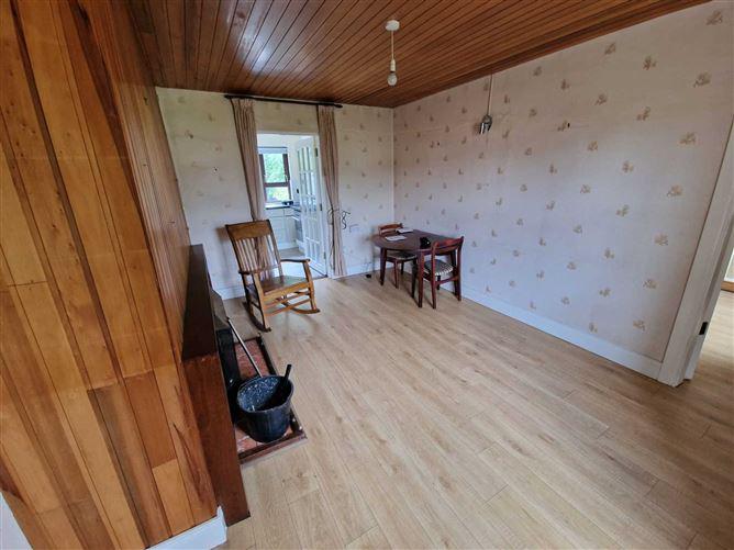 12 Drumboe Cottages, Stranorlar, Co. Donegal, historical listing image 6