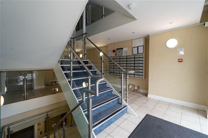 18, Davis Court, Dublin 8, historical listing image 3