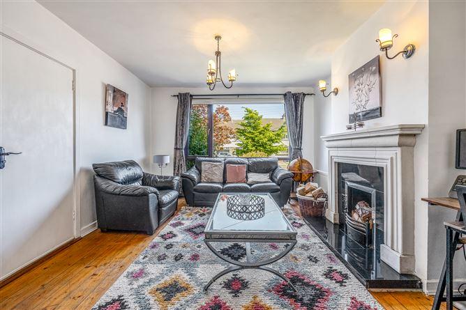 37 Ballinteer Crescent, Ballinteer, Dublin 16, historical listing image 5