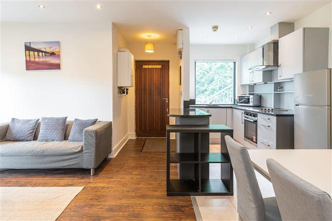 15 Brennanstown Court, Cabinteely, Dublin 18, historical listing image 3
