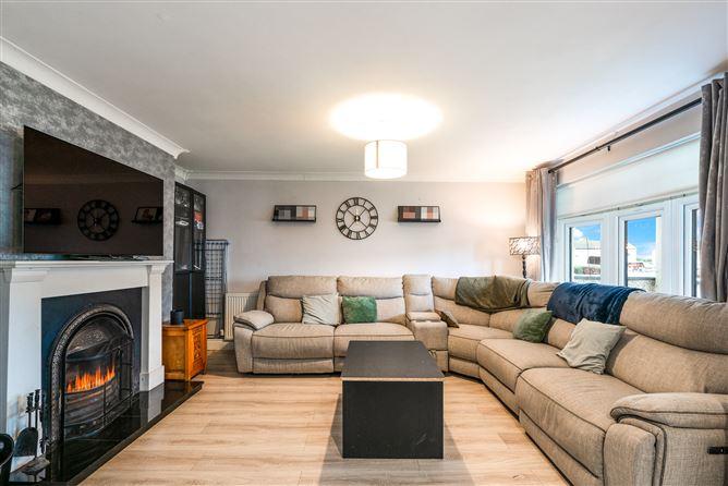 8 Rowlagh Gardens, Clondalkin, Dublin 22, historical listing image 2