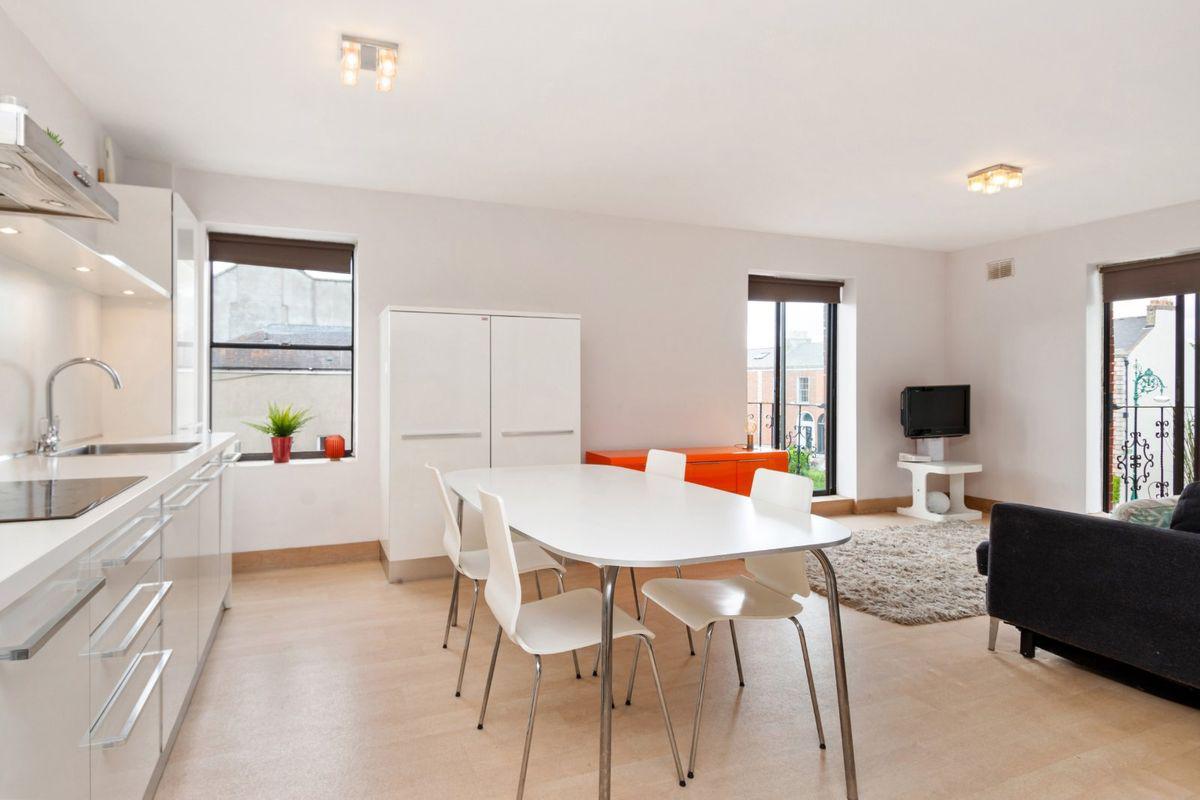 22 parkhouse, palmerston rd, dublin 6, historical listing image 3