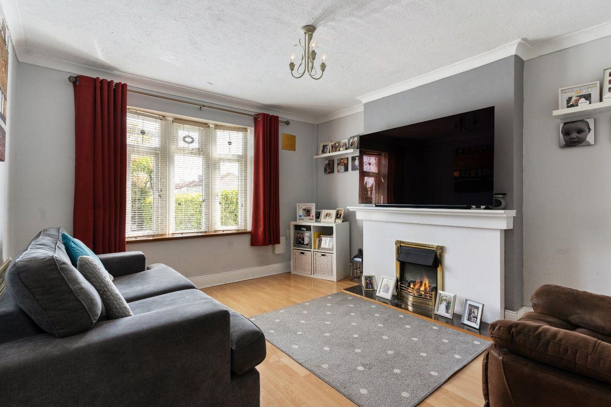 11 Whitechurch Grove, Rathfarnham, Dublin 16, D16Y6K2, historical listing image 2