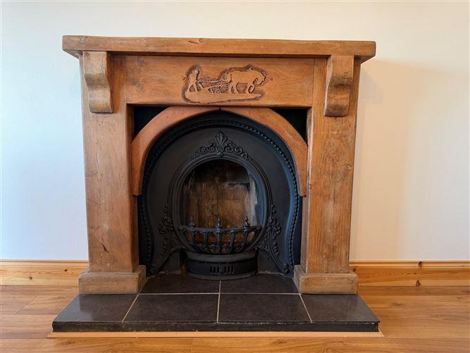 Ref 1215 - Derreen, Caherciveen, Kerry, historical listing image 5