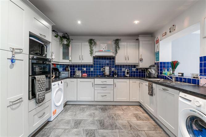 26 Castle Farm, Shankill, Dublin 18, historical listing image 6