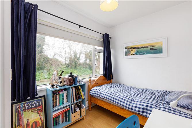 Original advertisement for 5 EVORA PARK, HOWTH, DUBLIN 13