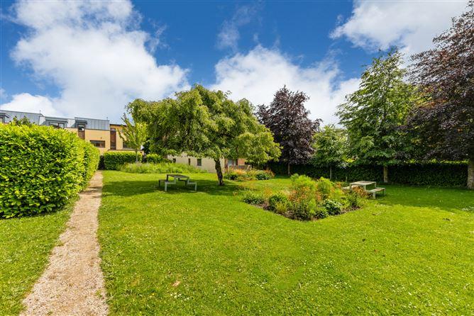 5 Lissadel Wood, Malahide, Co. Dublin, historical listing image 5