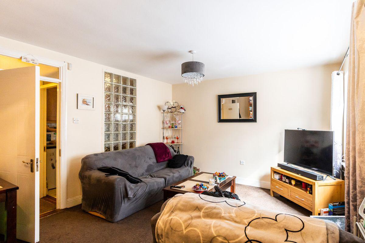 Apartment 4 Tramyard Exchange, Carmans Hall, Dublin 8, historical listing image 3
