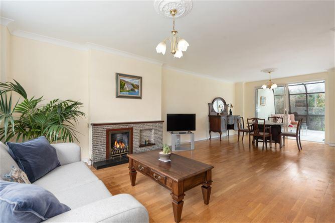 10, Pine Valley Avenue, Dublin 16, historical listing image 3