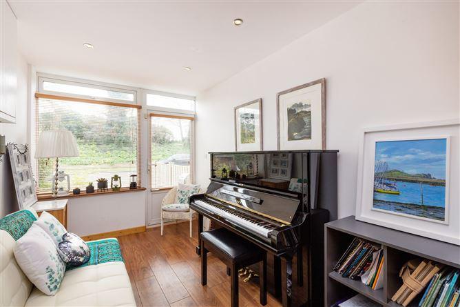 Original advertisement for 5 EVORA PARK, HOWTH, DUBLIN 13