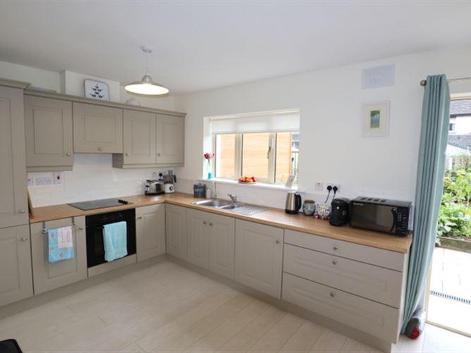 46 Knights Wood, Matthew's Lane, Drogheda, Co. Louth, historical listing image 5