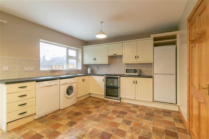 9 Bothar Glas, Ballyconnell, County Cavan, historical listing image 5
