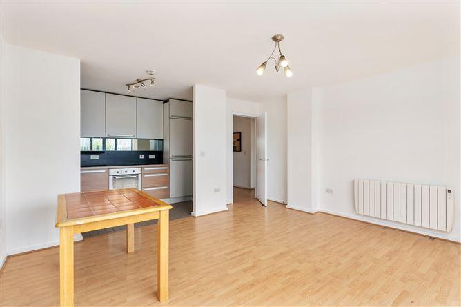 Apt. 21 Cassian Court North, Royal Canal Park, Ashtown, Dublin 15, historical listing image 3