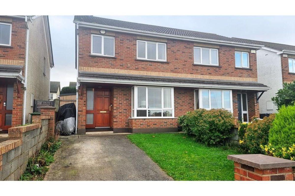 12 De Selby Court, Old Blessington Road, Tallaght, Dublin 24, D24EK50, historical listing image 1