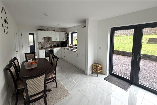 39 Newbridge Park, Skibbereen, Cork, historical listing image 4