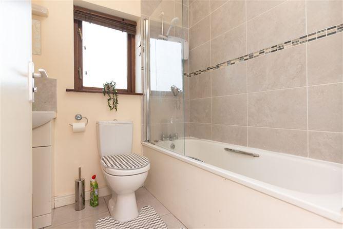 Original advertisement for 61 RAITHIN CLOSE, ASHE ROAD, MULLINGAR