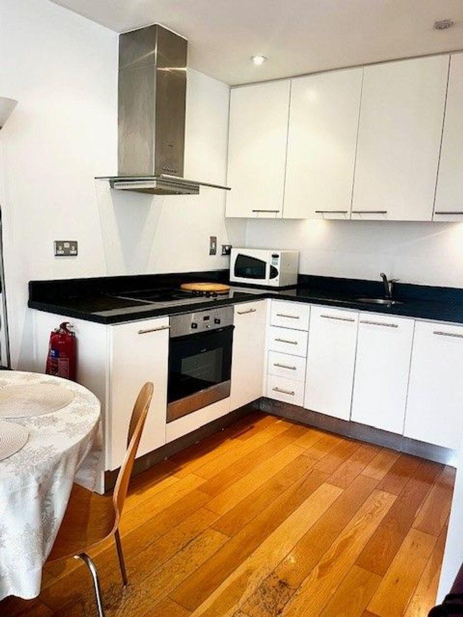 Apartment, Copley Hall, Cork City Centre, T12PX45, historical listing image 6