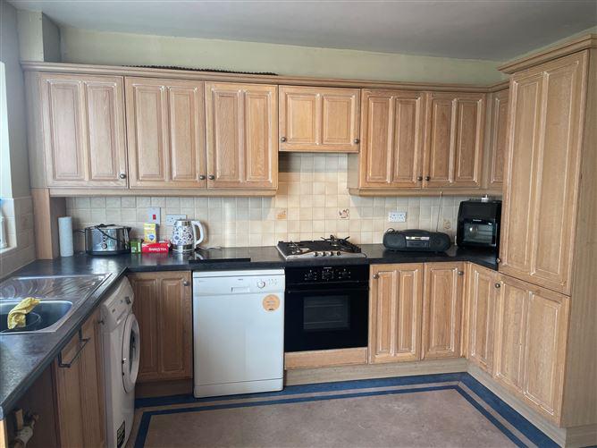 32 Harbour View, Westport, Co Mayo, F28E201, historical listing image 2