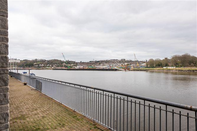 Apartment 18, Jim Nolan Suites, Adelphi Wharf Suites, Waterford City, Waterford, historical listing image 4