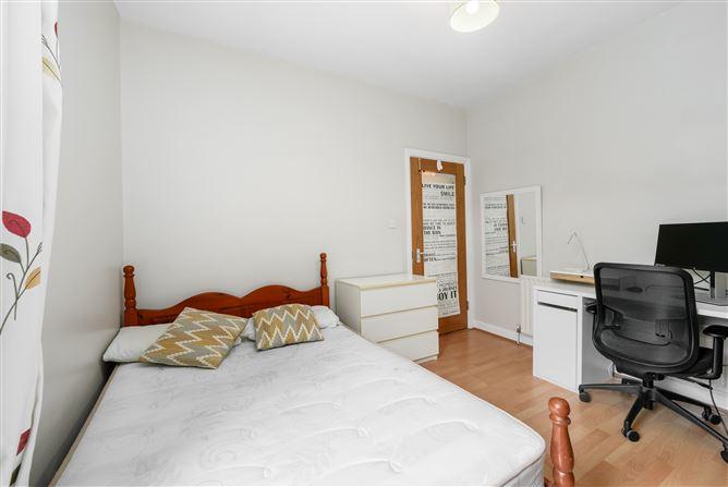 Original advertisement for 33 CARLINGFORD RD, DRUMCONDRA, DUBLIN 9