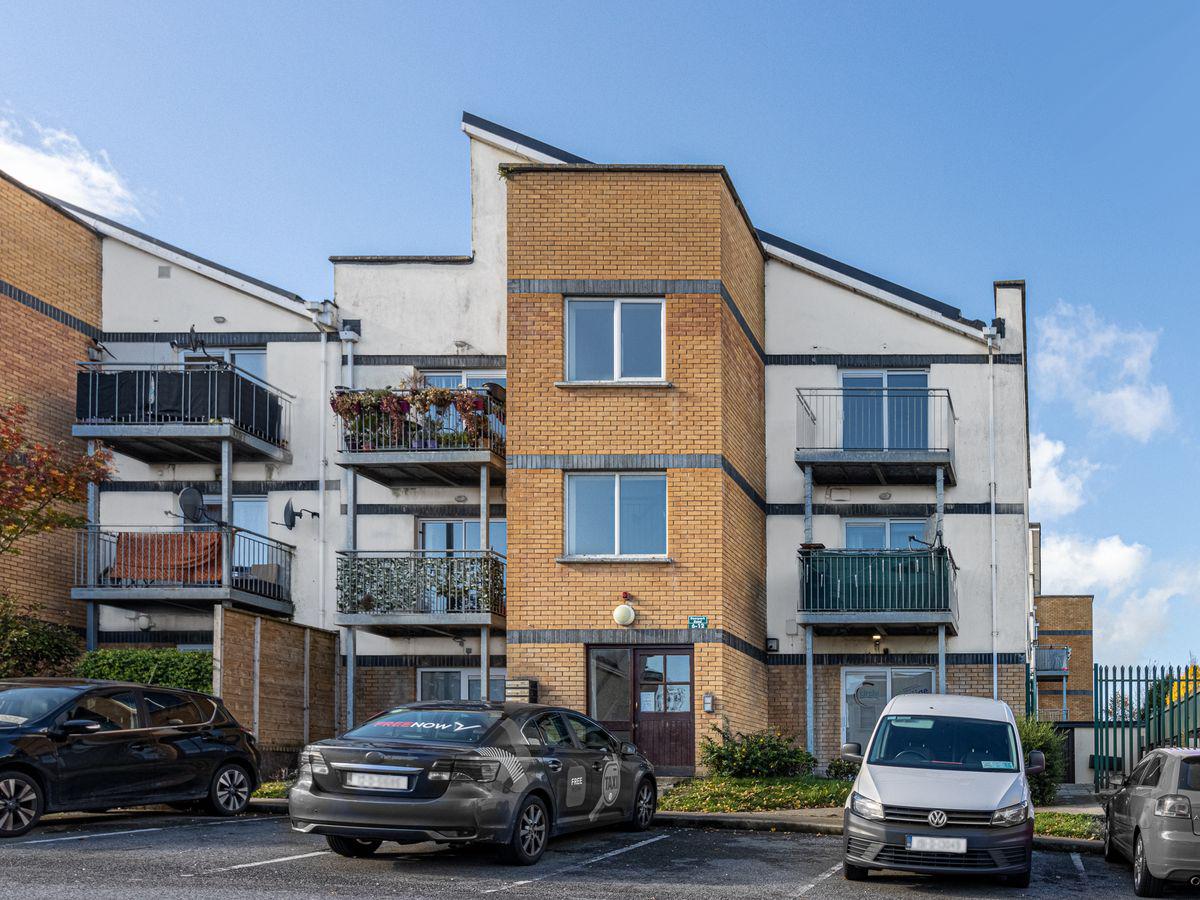 Apartment 8, Deerpark Road, Tallaght, Dublin 24, historical listing image 1