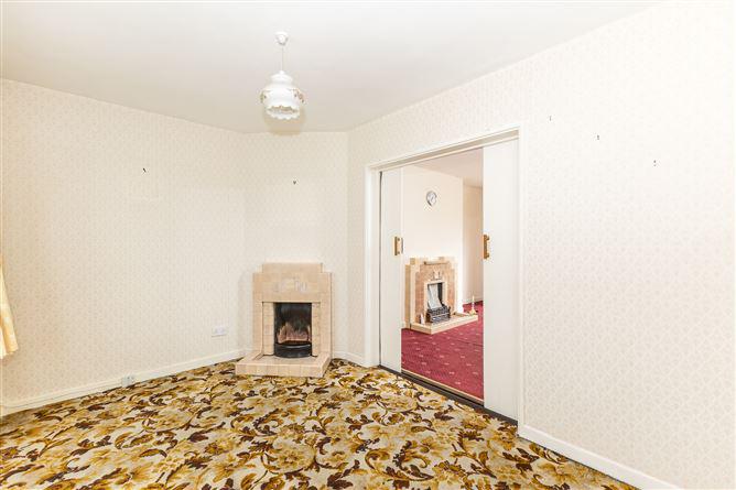 17 Shanowen Grove, Santry, Dublin 9, historical listing image 5